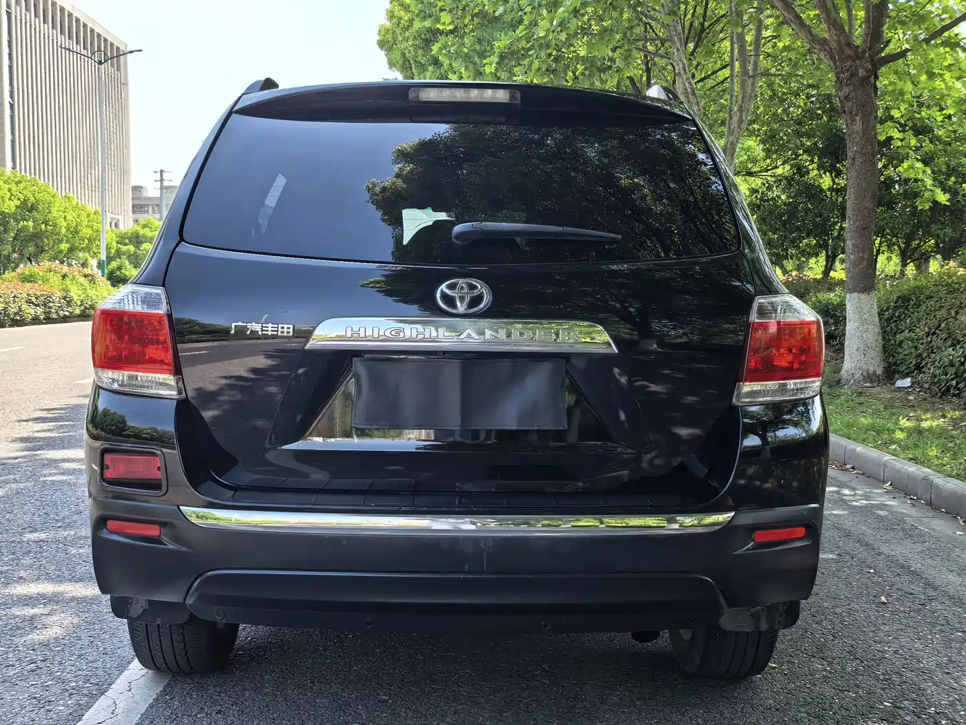 Toyota Highlander 2012 2.7L 2WD 7-Seater Luxury Edition фото 4