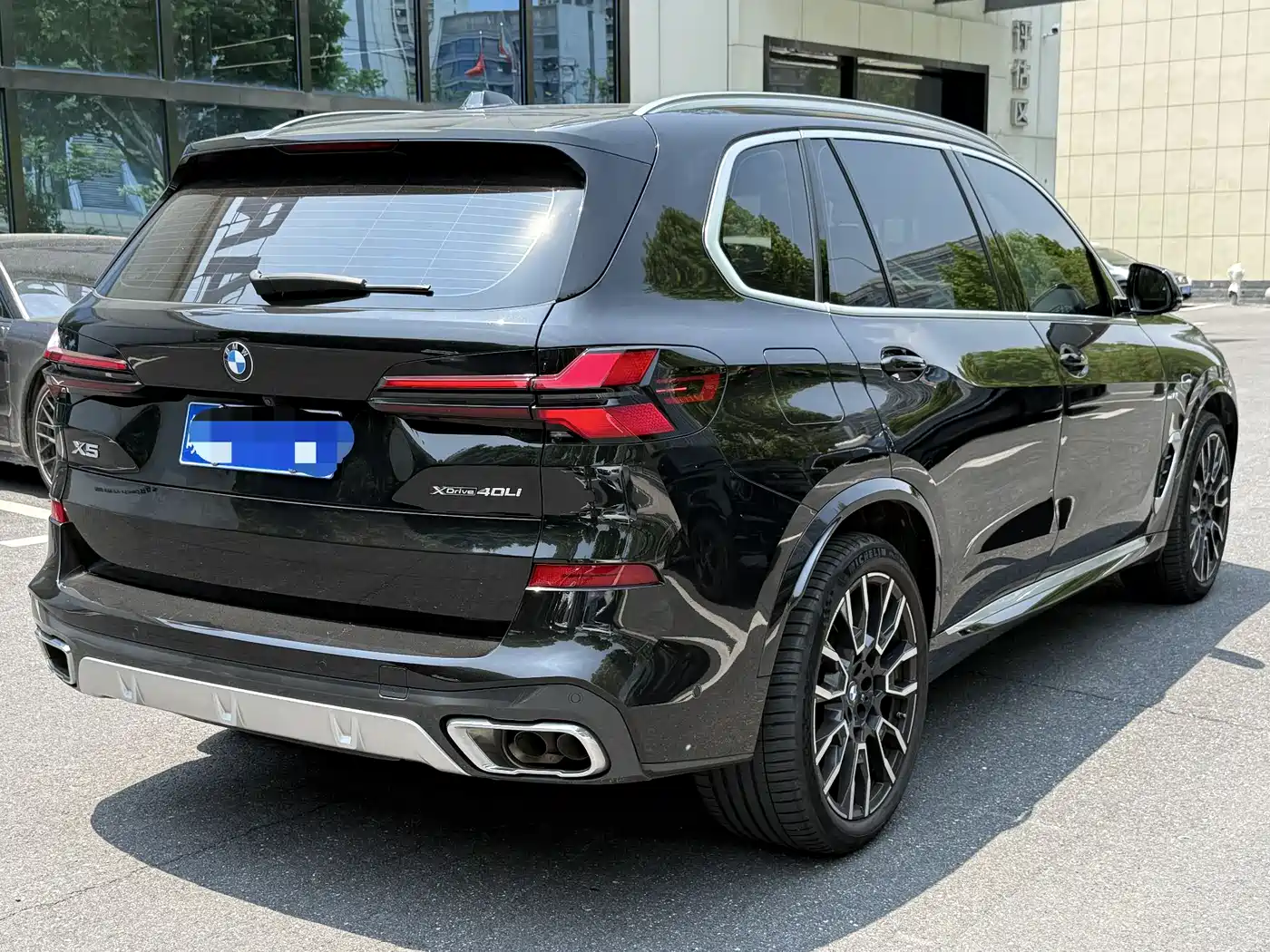 BMW X5 2023 xDrive 40Li M Sport Package фото 11