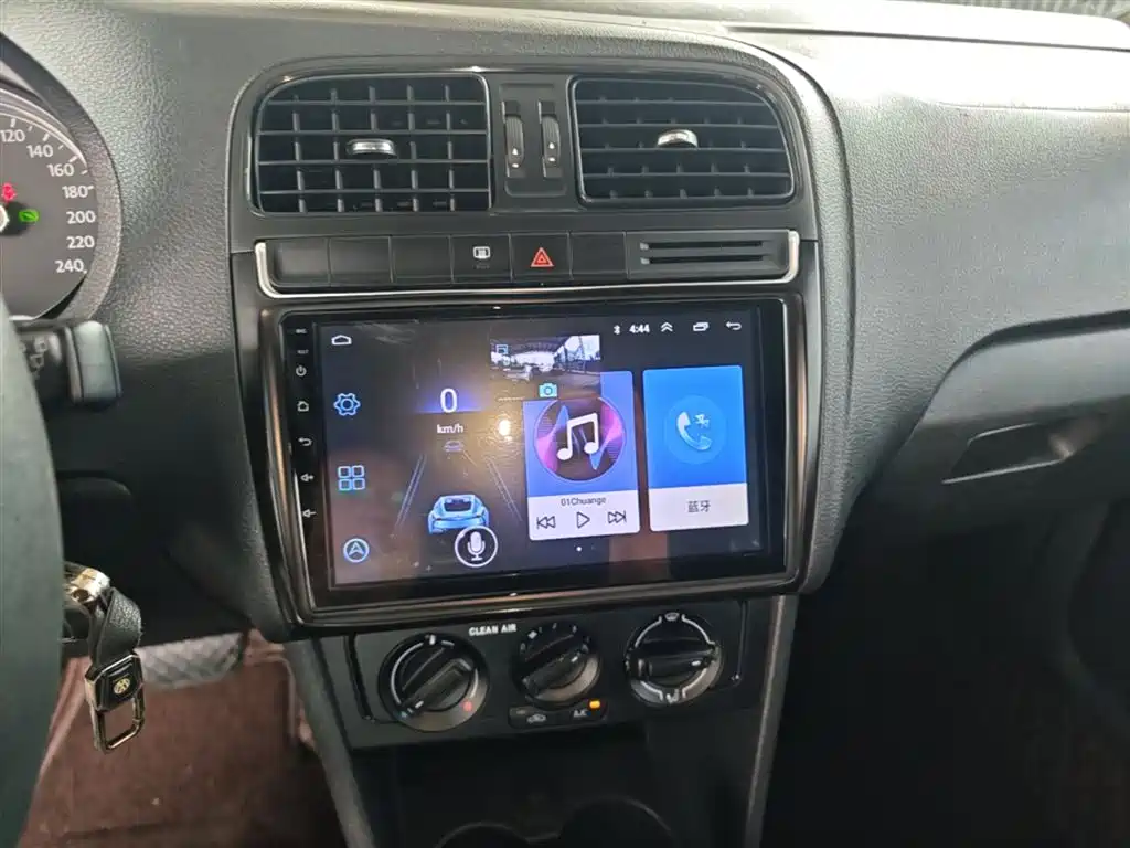 Volkswagen Polo 2016 1.4L Automatic Trend фото 13