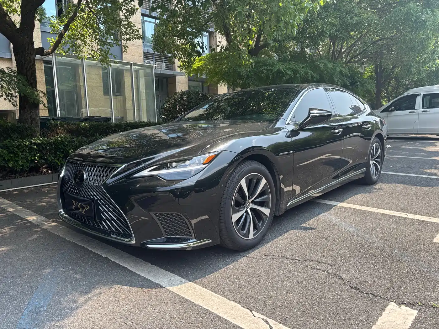 Lexus LS 2024 Model 500h Excellence Edition