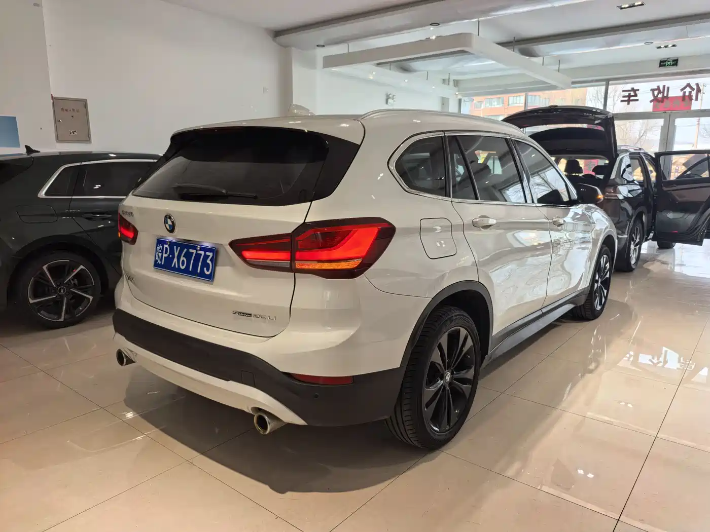 BMW X1 2022 sDrive20Li Premium фото 21