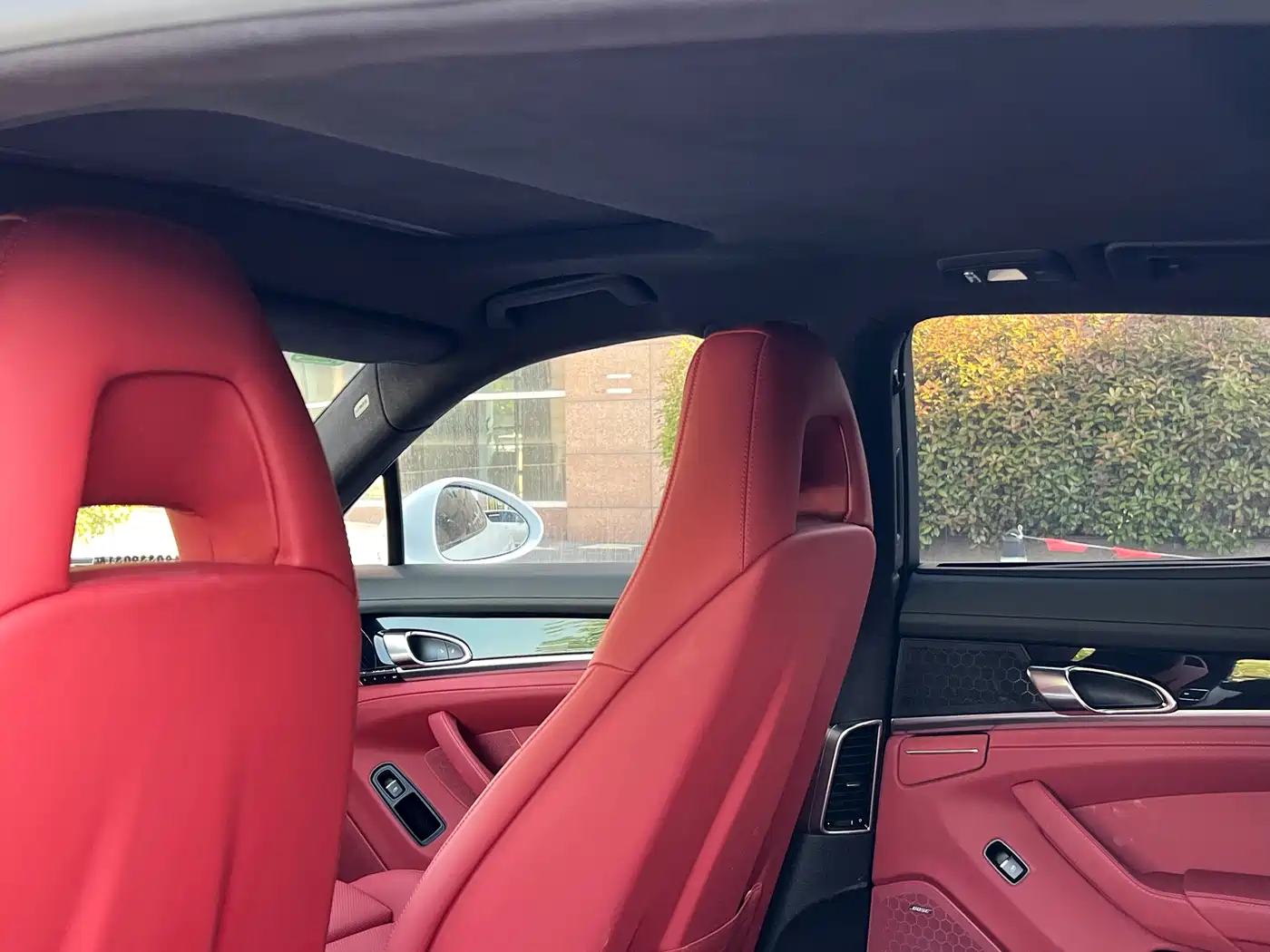 Porsche Panamera 2016 Panamera 4 Edition 3.0T фото 11