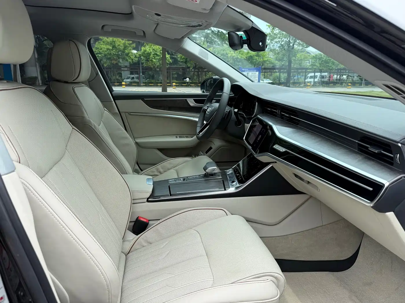 Audi A6L 2020 55 TFSI quattro Exclusive Elegance фото 11
