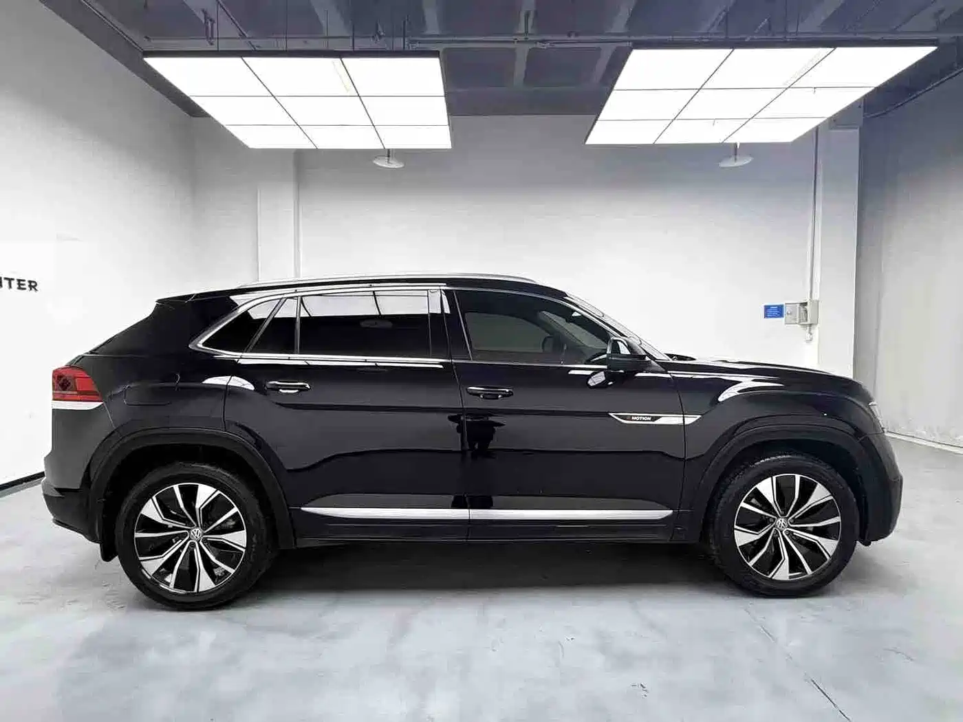 Volkswagen Teramont 2019 Model Teramont X 380TSI 4WD Prestige Luxury Edition фото 9