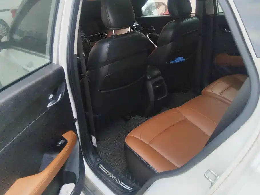 Baojun 510 2017 2017 1.5L Auto Luxury