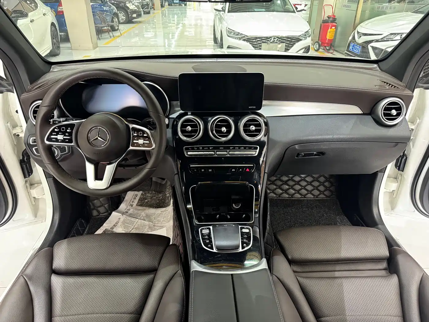 Mercedes-Benz GLC 2020 Facelift GLC 260 L 4MATIC Dynamic фото 8