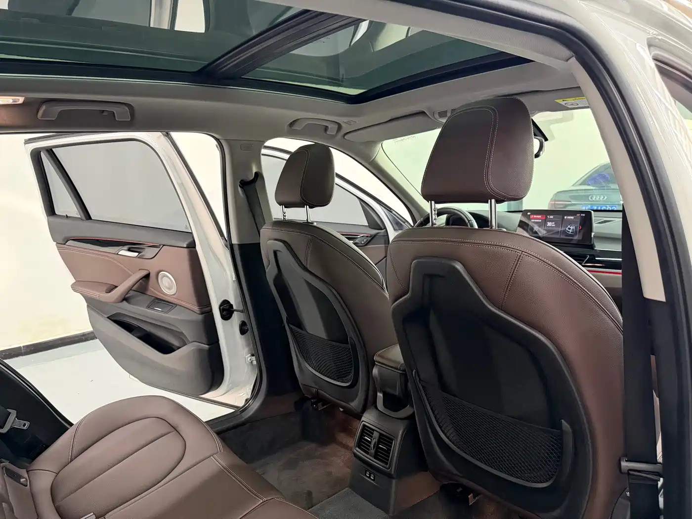 BMW X1 2022 sDrive20Li Premium фото 18