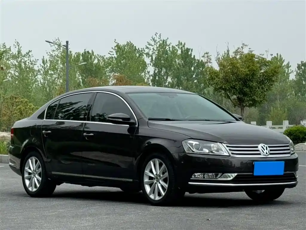 Volkswagen Magotan 2015 Facelift 2.0TSI Premium фото 3