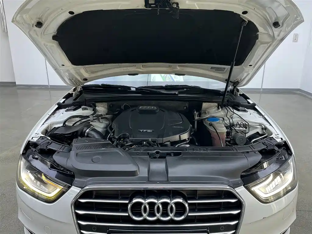 Audi A4L 2016 35 TFSI Automatic Standard фото 9