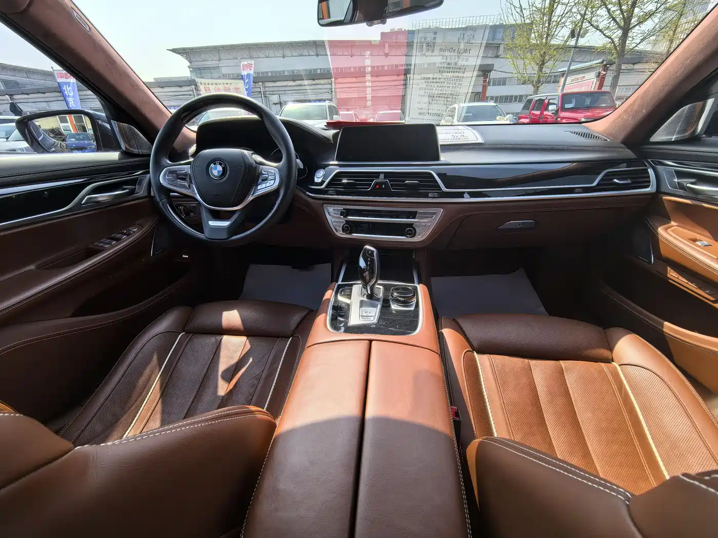 BMW 7 Series 2018 740Li xDrive Premium Type Excellence Package фото 13