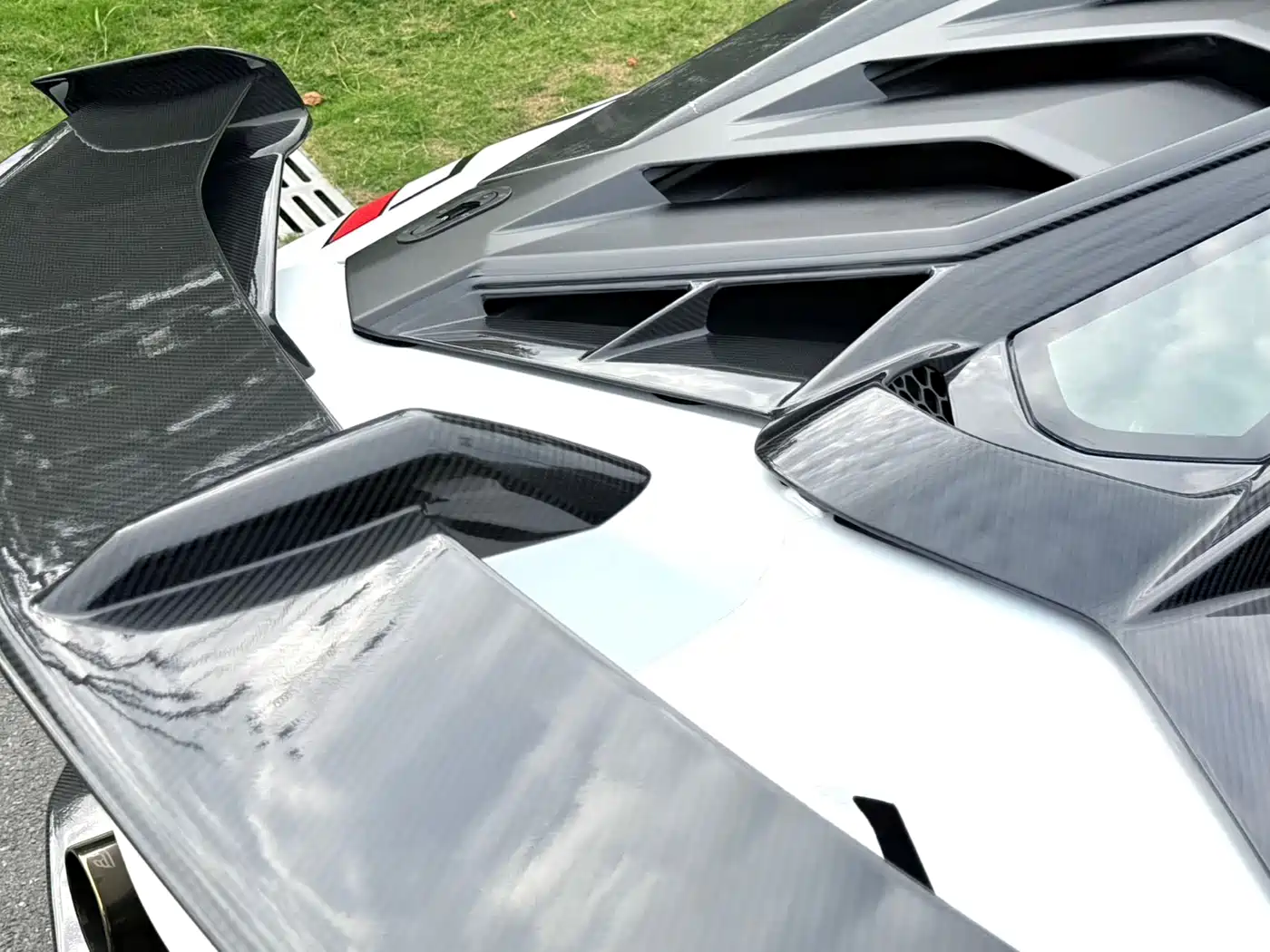 Lamborghini Aventador 2011 LP 700-4 фото 23
