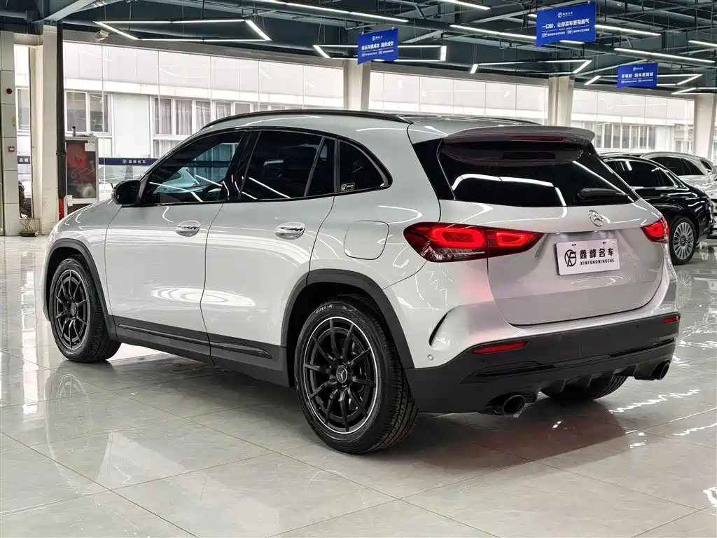 Mercedes-Benz GLA AMG 2022 AMG GLA 35 4MATIC фото 15