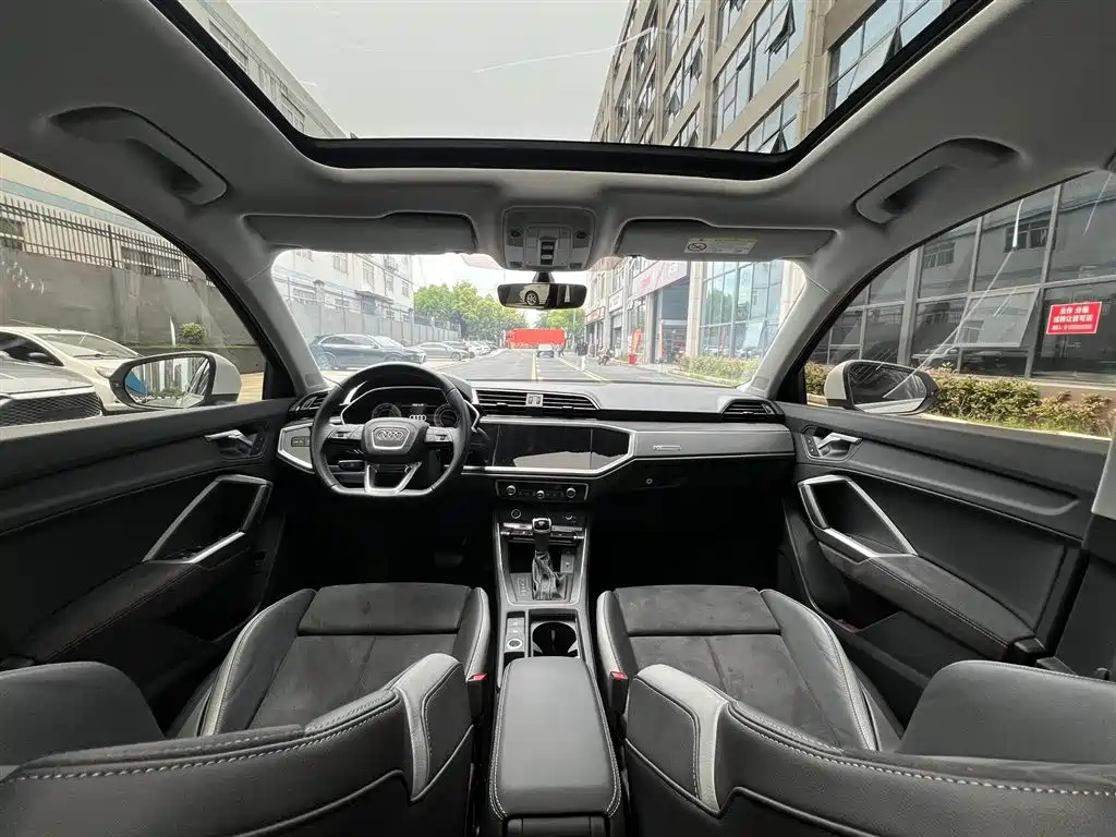 Audi Q3 2022 35 TFSI Fashion Dynamic фото 13
