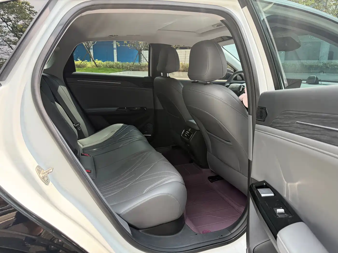 Geely Galaxy Galaxy L6 2025 2025 EM-i 140km Voyage Edition