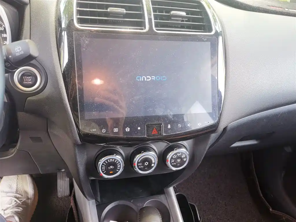 Mitsubishi ASX 2016 2.0L CVT 2WD Navigation Edition фото 10
