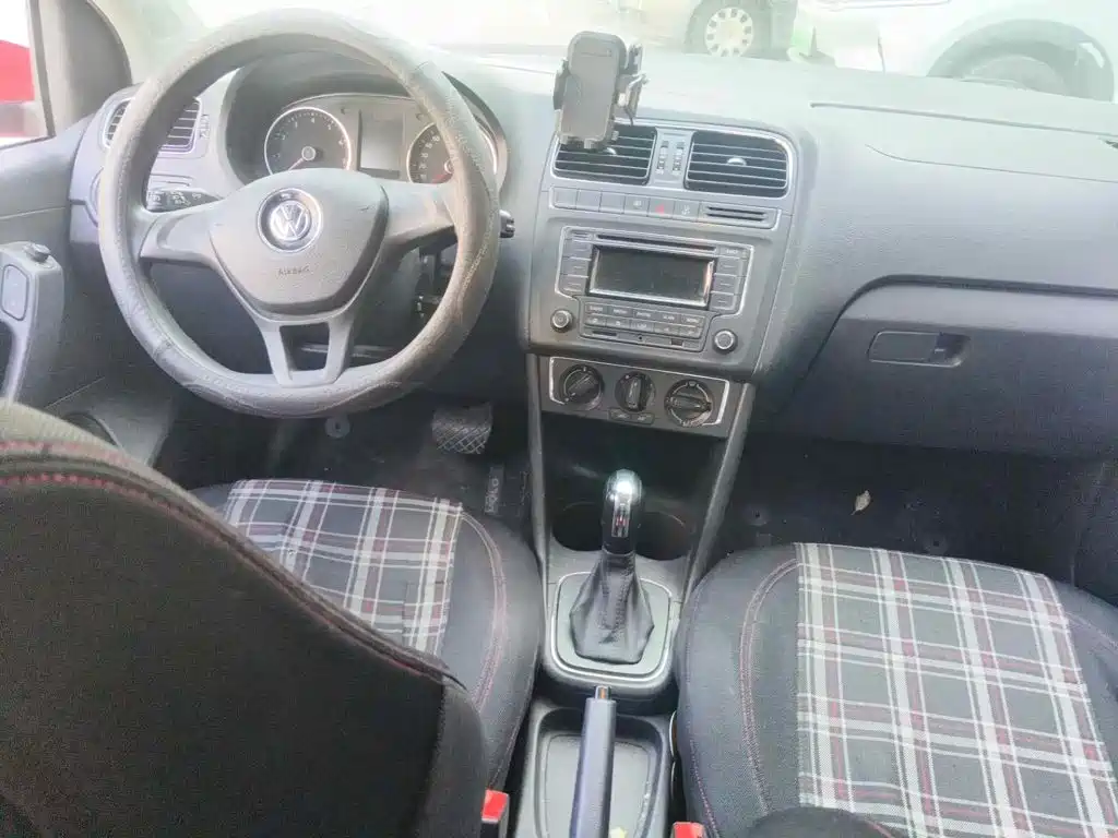 Photo 12 - Volkswagen Polo