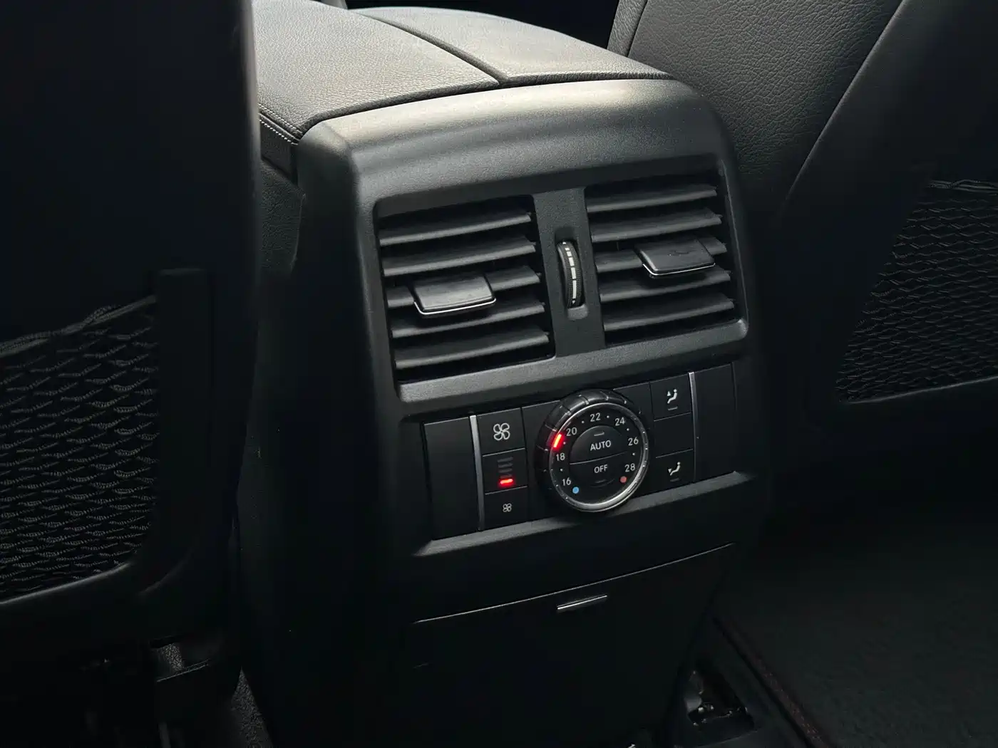 Mercedes-Benz M-Class AMG 2015 AMG ML 63 фото 15