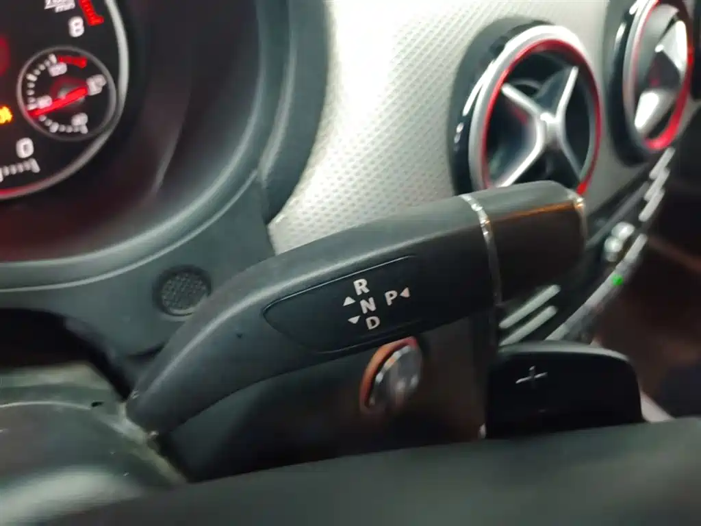 Mercedes-Benz B-Class 2015 B 200 Dynamic фото 14