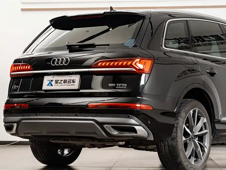 Audi Q7 2023 55 TFSI quattro S line Sport фото 9