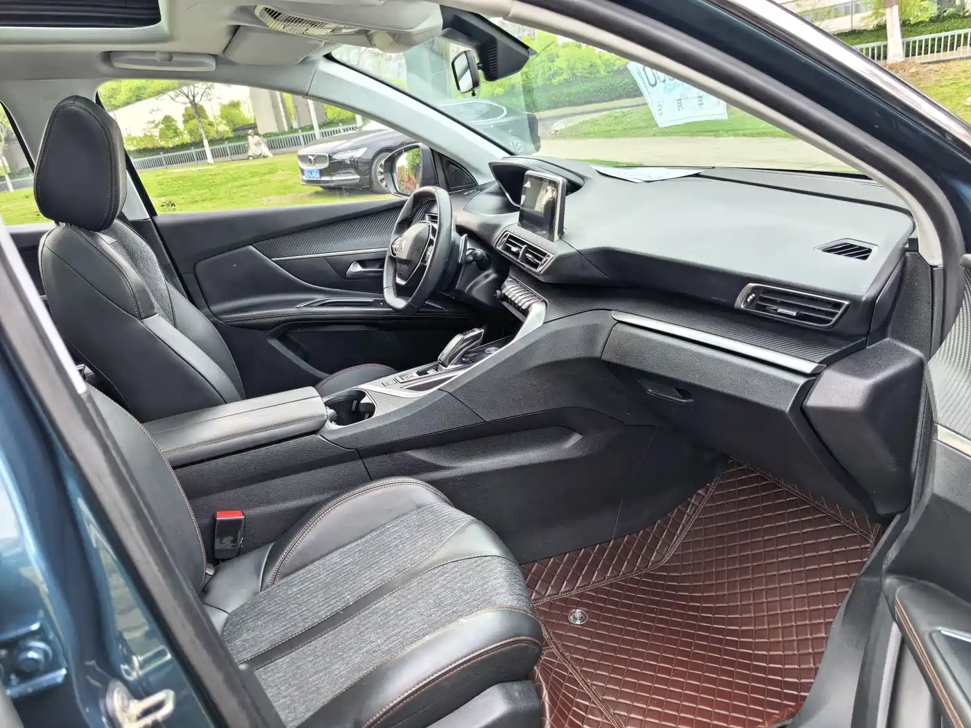 Peugeot 5008 2017 350THP 7-seat Elite Edition фото 16