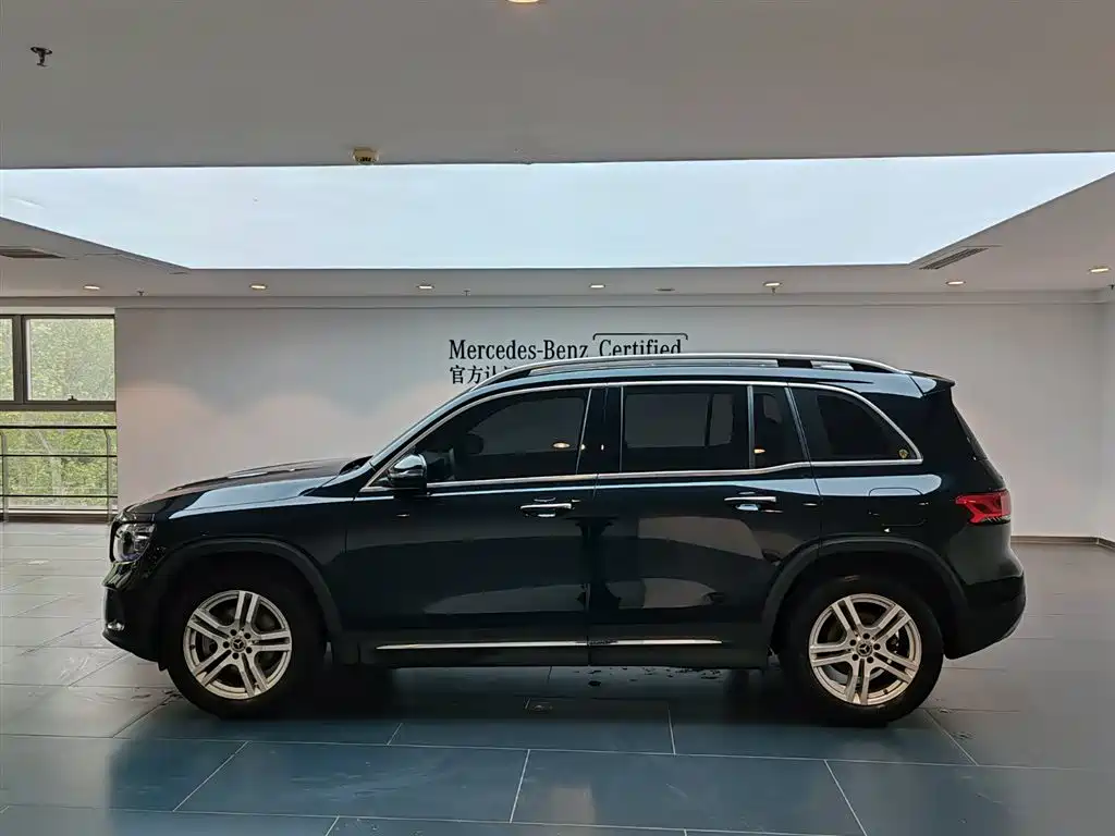 Mercedes-Benz GLB 2023 GLB 220 Dynamic фото 7