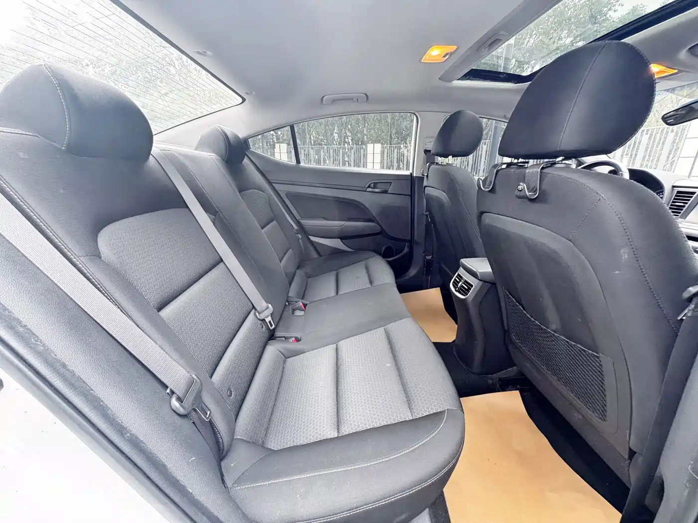 Hyundai Elantra 2018 1.4T DCT Dynamic·Vitality Model фото 12