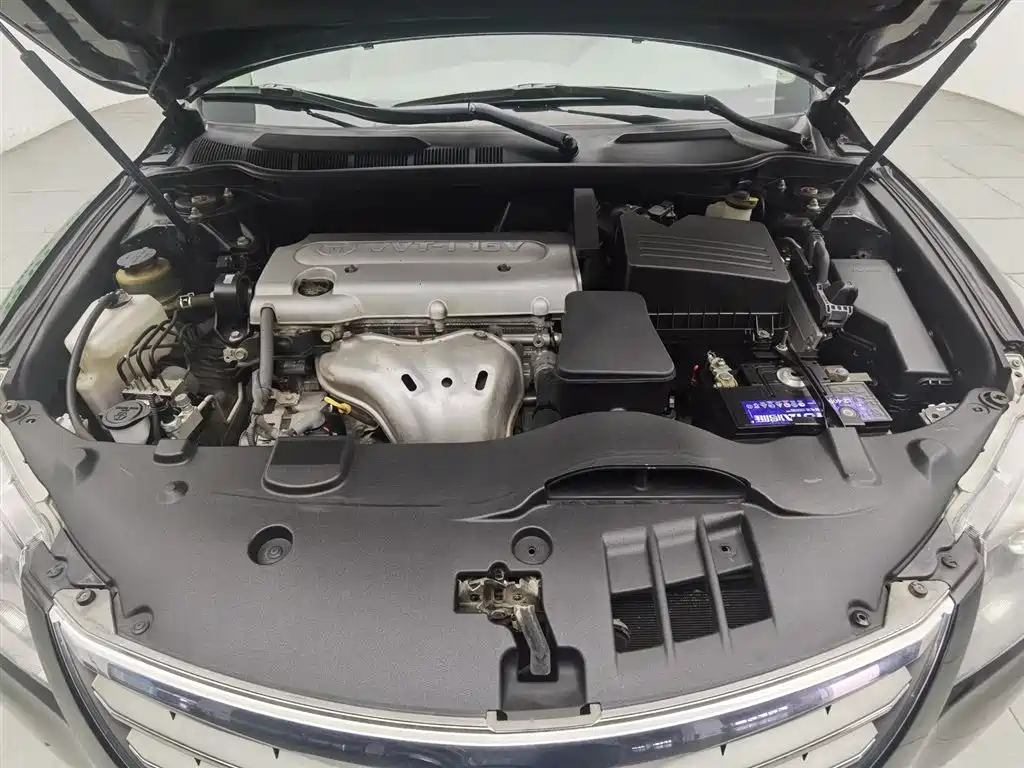 Toyota Camry 2013 200E Classic Elite Edition фото 6