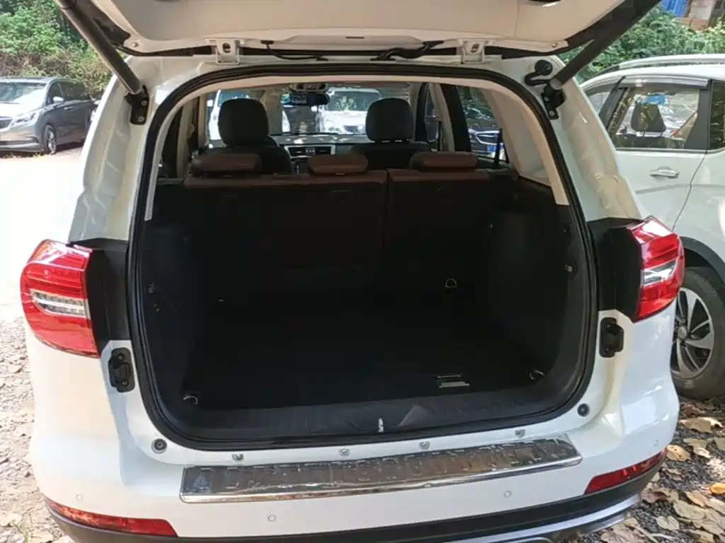 Фото 19 - Haval H8