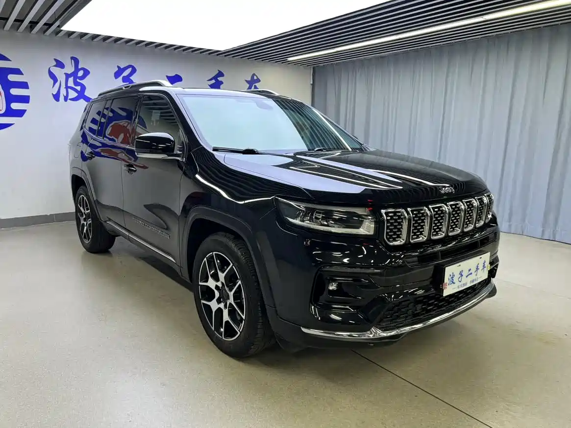 JEEP GRAND COMMANDER