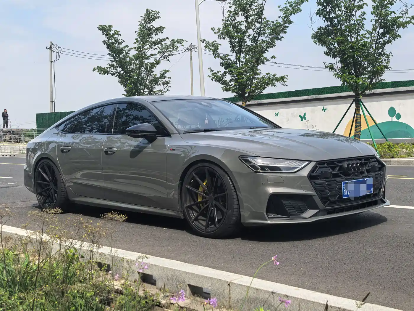 Audi A7 2023 Model 45 TFSI Premium Selection Edition фото 3