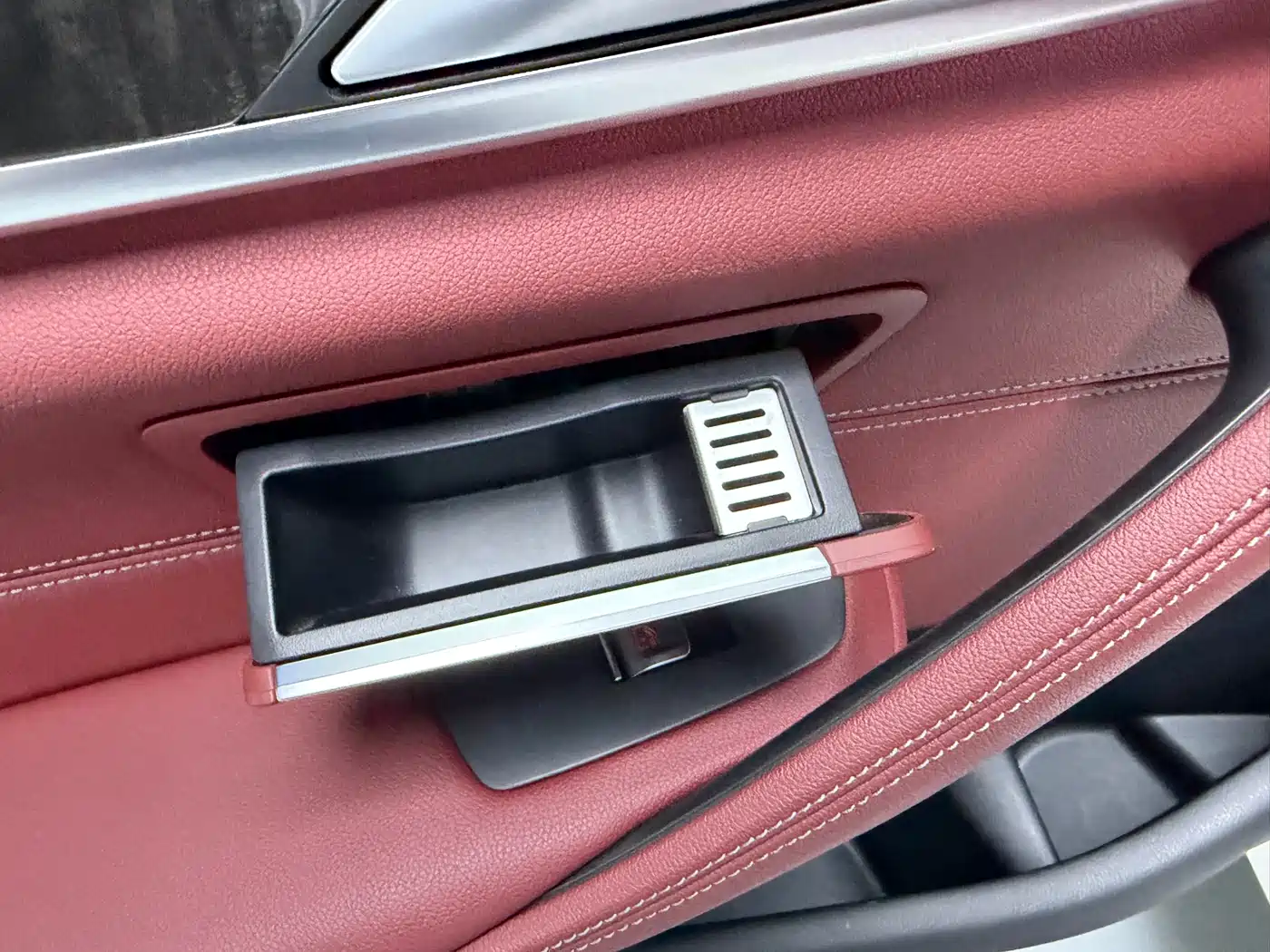 BMW 5 Series 2021 525Li M Sport Package фото 10