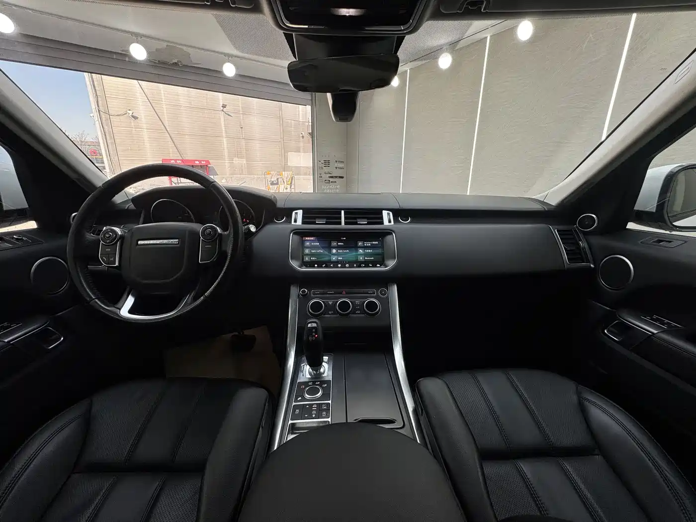 Land Rover Range Rover Sport 2017 3.0 SC V6 SE фото 11