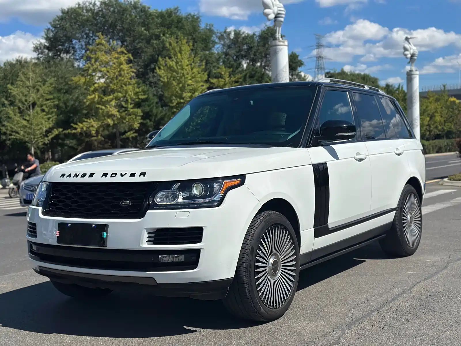 Фото 2 - Land Rover Range Rover