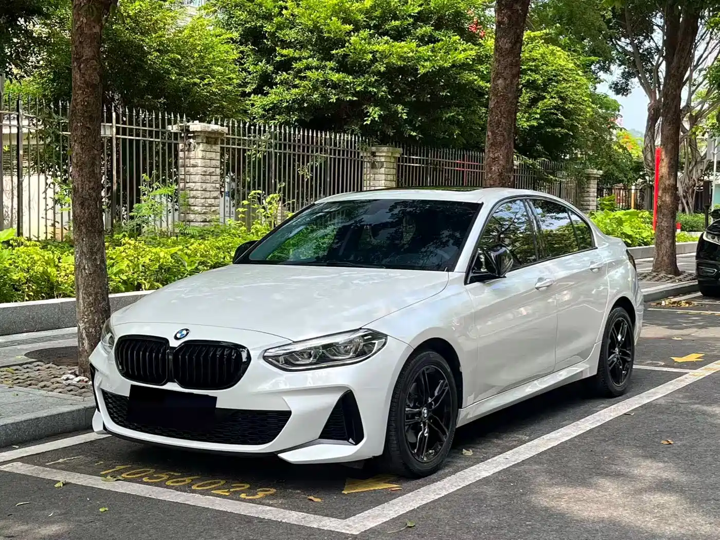 BMW 1-SERIES 2023