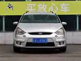 Photo 2 - Ford S-MAX