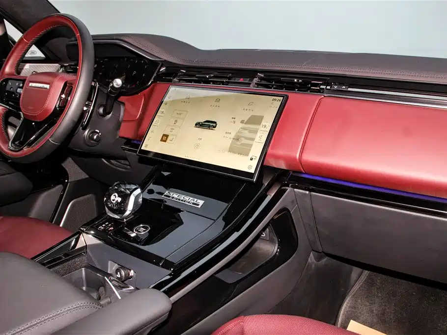 Land Rover Range Rover Sport 2024 400PS Dynamic SE фото 27