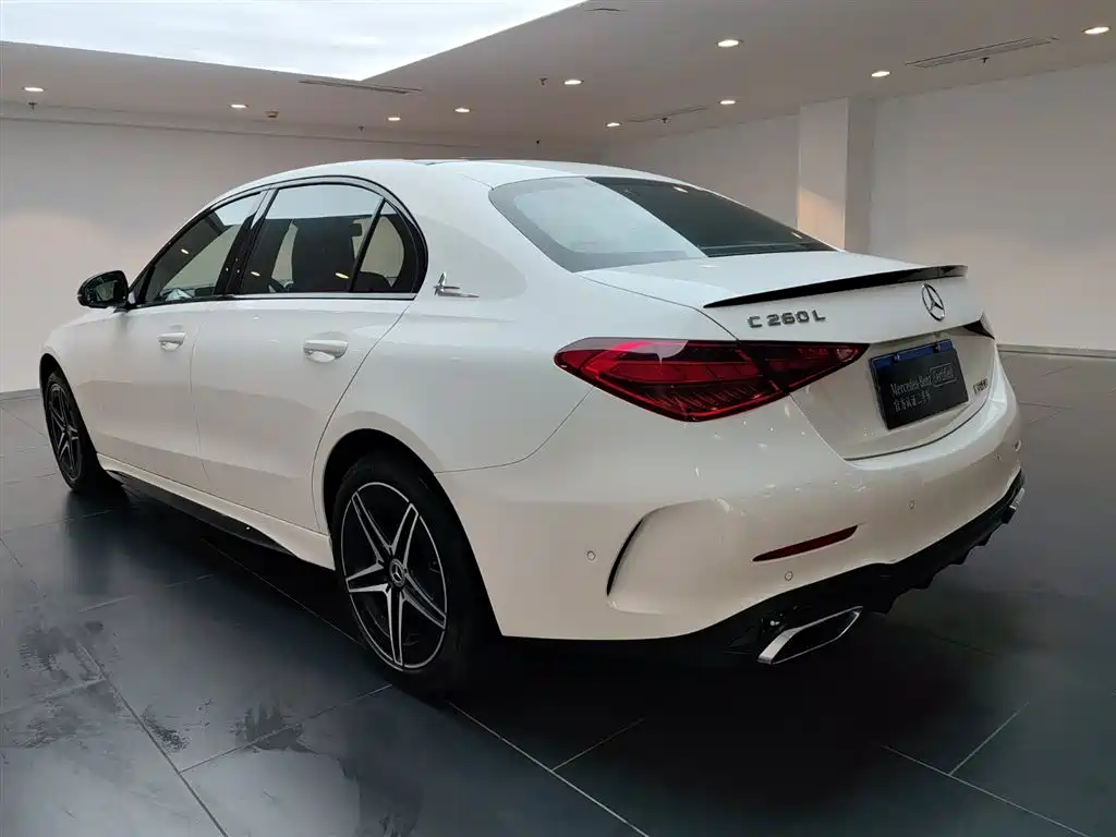 Mercedes-Benz C-Class 2024 C 260 L Night Edition Sport фото 5
