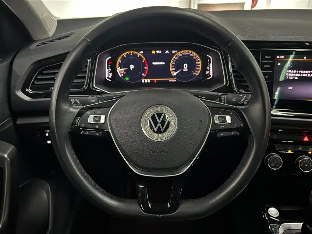 Volkswagen T-ROC 2022 280TSI DSG 2WD Comfort PLUS фото 15