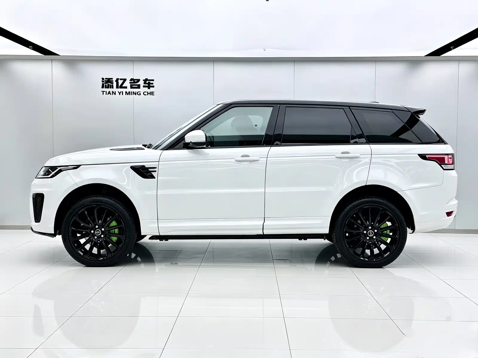 صورة 4 - Land Rover Range Rover Sport