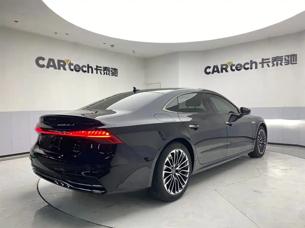 Audi A7L 2024 45 TFSI Luxury фото 5