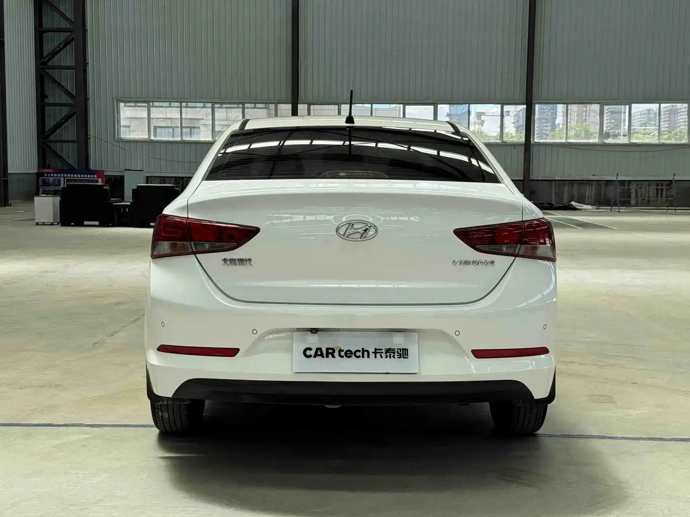 Hyundai Verna 2016 1.4L Automatic Cool Edition GLS фото 5