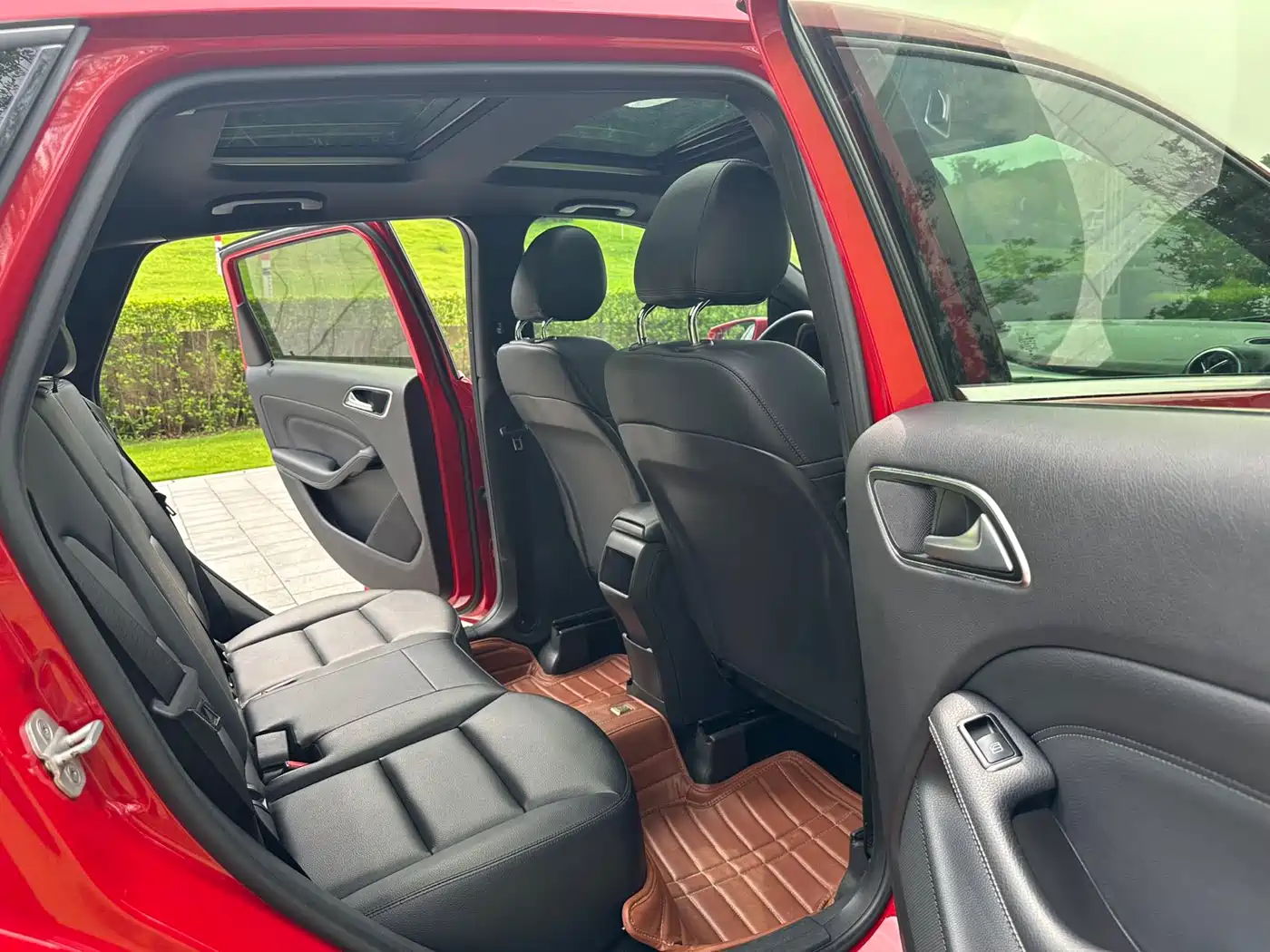 Mercedes-Benz B-Class 2012 B 180 фото 11