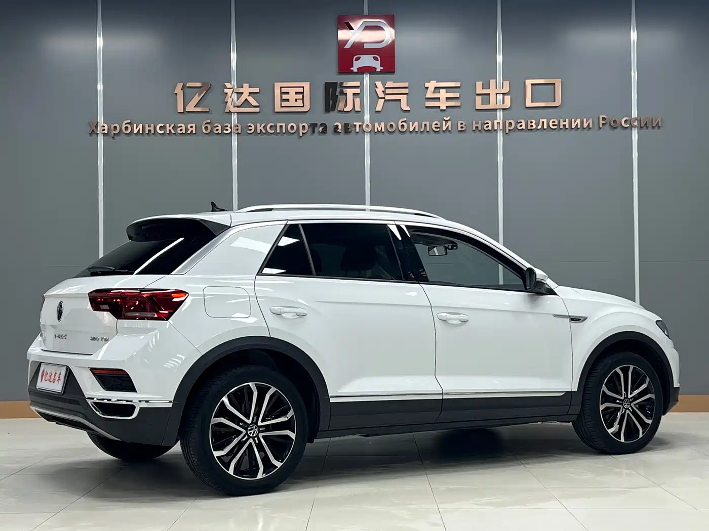 VOLKSWAGEN T ROC EXPLORING SONGS