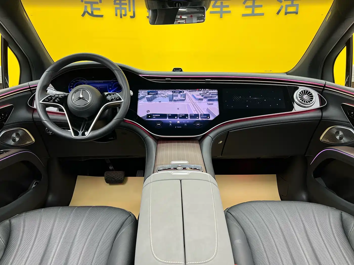 MERCEDES-BENZ EQS SUV