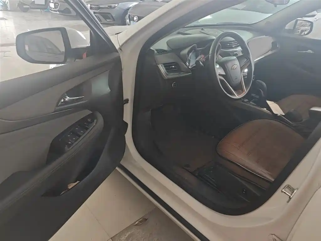 Chevrolet Malibu 2018 530T Automatic Comfort Edition фото 16