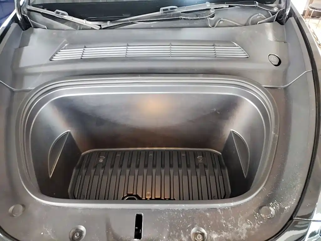 Фото 20 - Tesla Model Y
