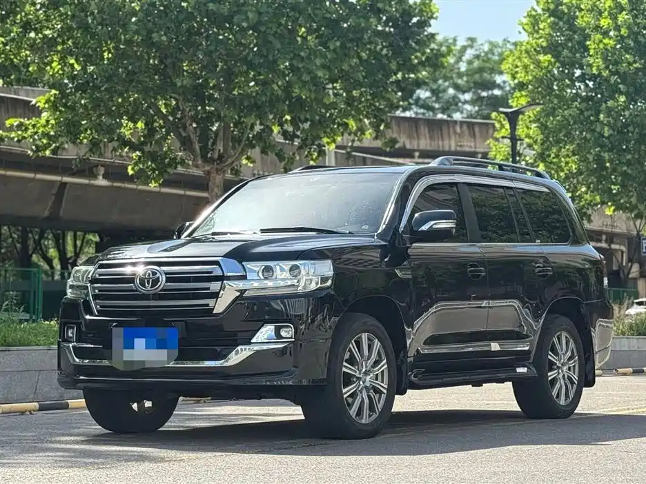 Toyota Land Cruiser 2012 4.6L Automatic VX-R