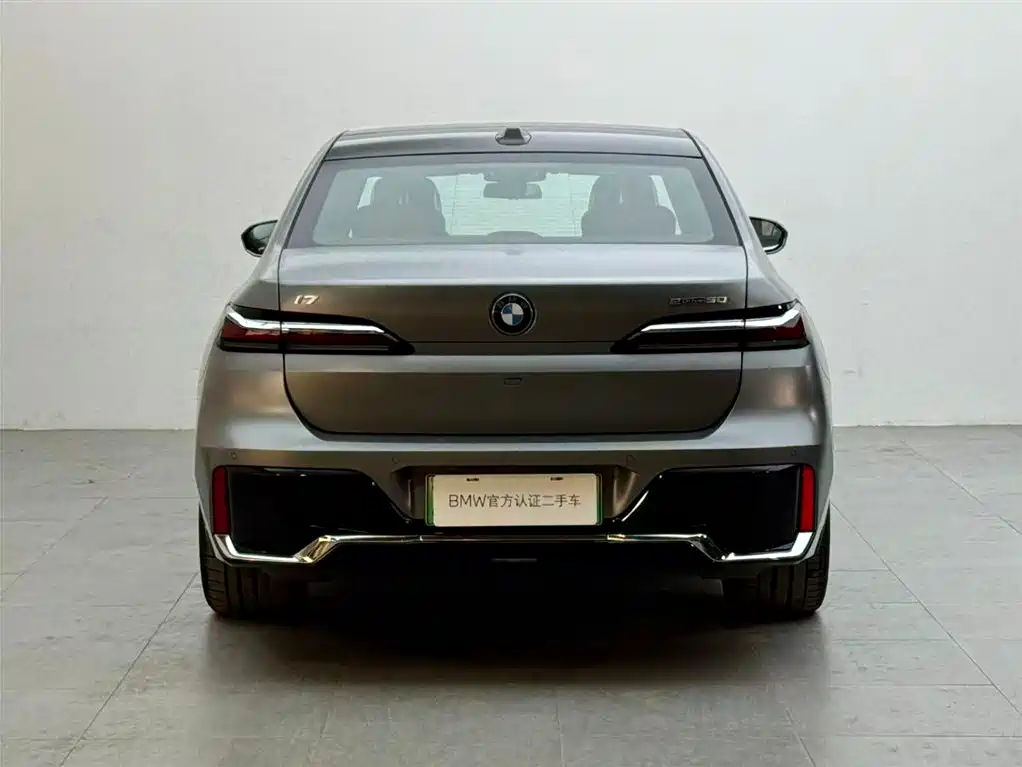 Фото 5 - BMW i7