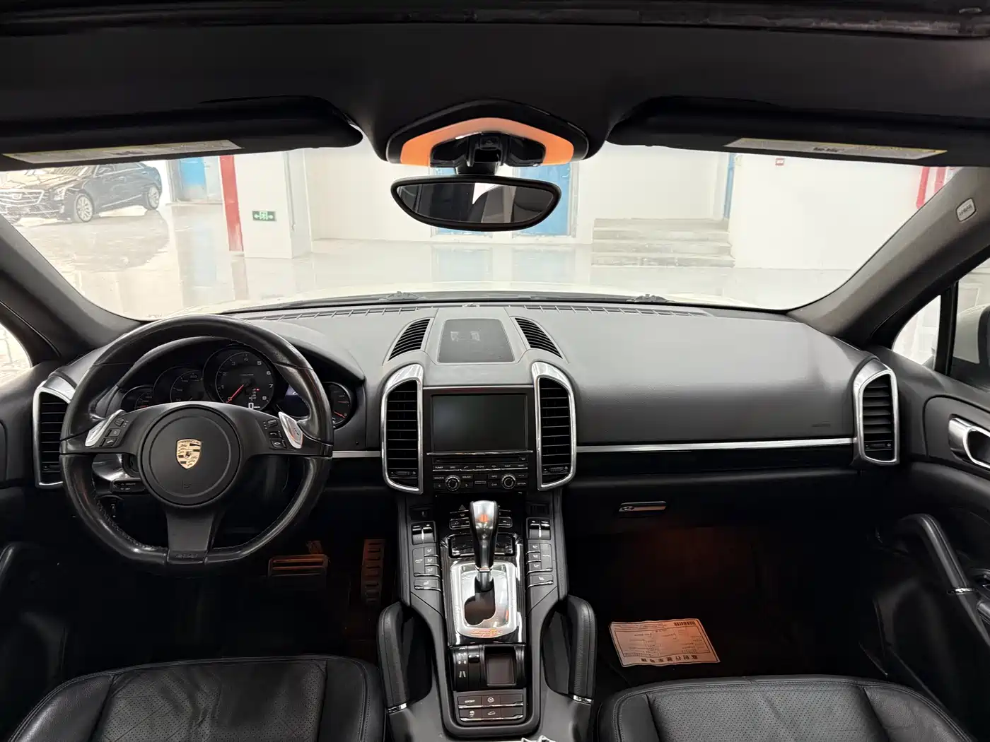 Porsche Cayenne фото 6