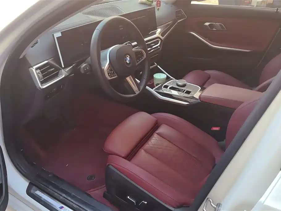 BMW 3 Series 2024 325Li M Sport Package фото 9